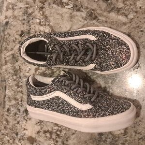 Vans Girls/Womens Textured Black and White Sneakers